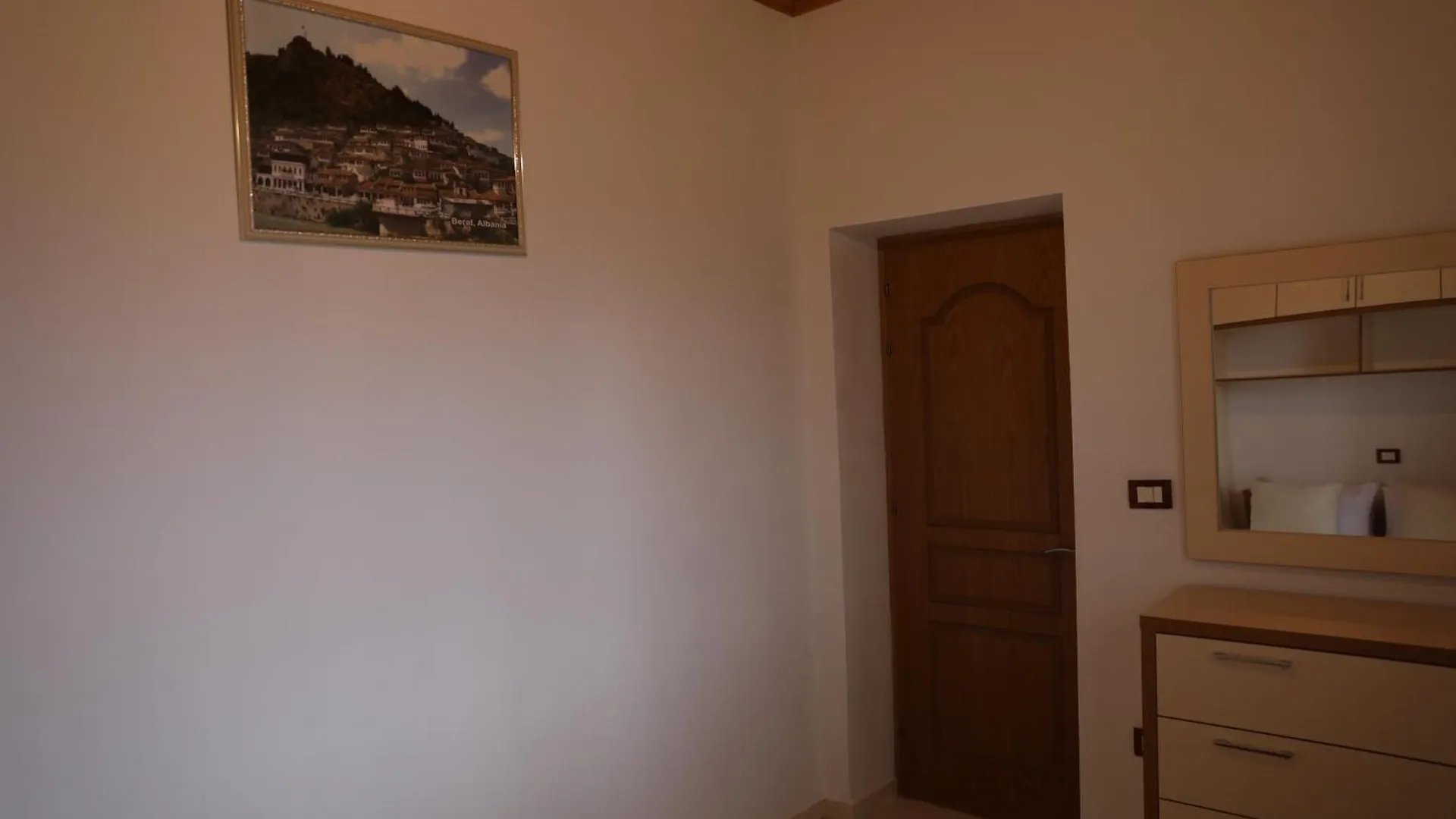 Tatil Evi Villa Selenica Zhitom Polican